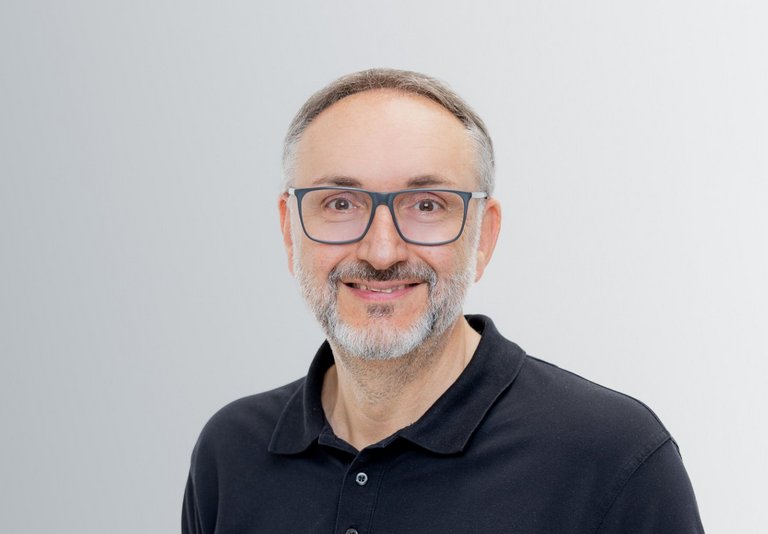 Kestenholz-Mitarbeiter-Freiburg-Thomas-Liegibel-web.jpg